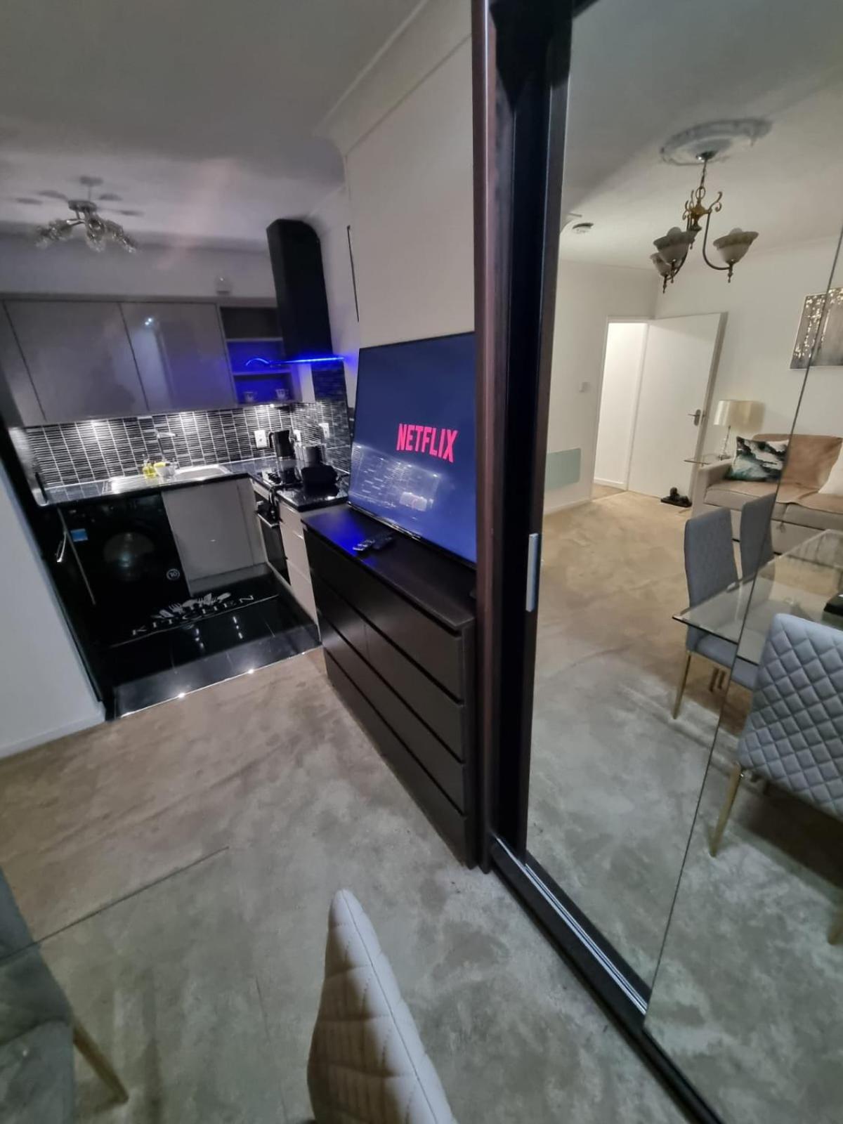 Stylish London Apartment & Free Parking Exterior foto