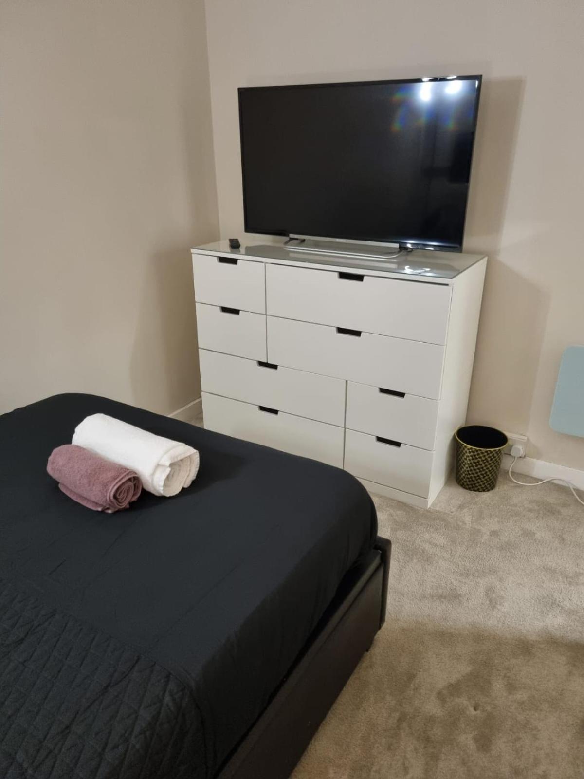 Stylish London Apartment & Free Parking Exterior foto