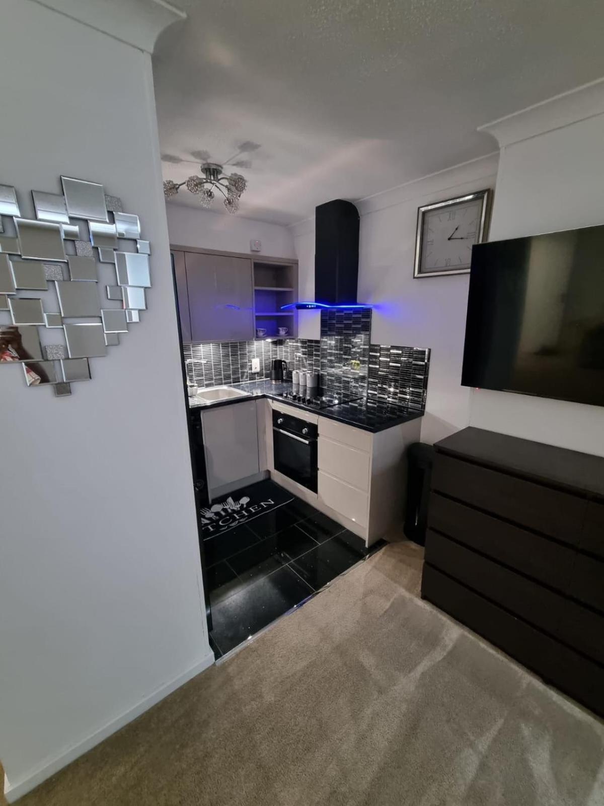 Stylish London Apartment & Free Parking Exterior foto